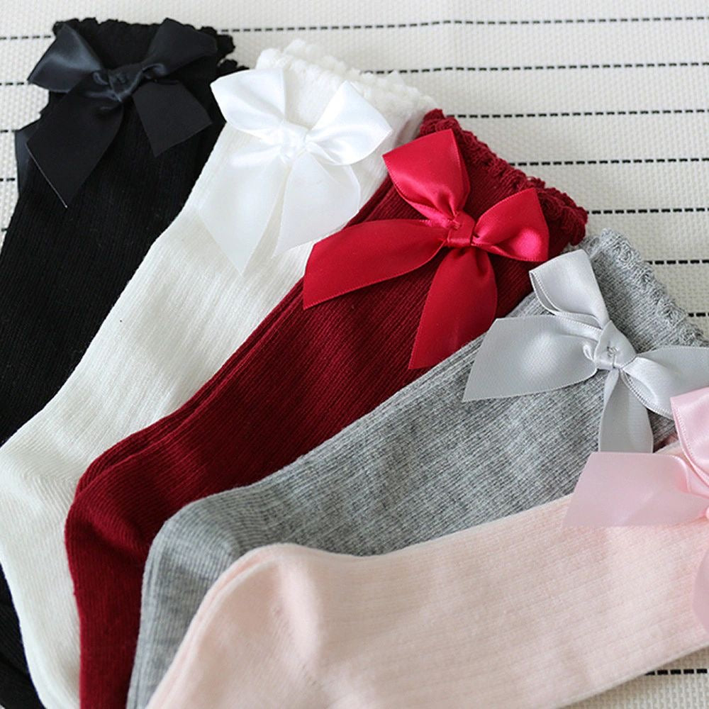 Baby Girl Bow Socks – Soft Cotton Knee-High & Ankle Socks with Ribbon Bows – Non-Slip Frilly Princess Socks for Infants & Toddlers.