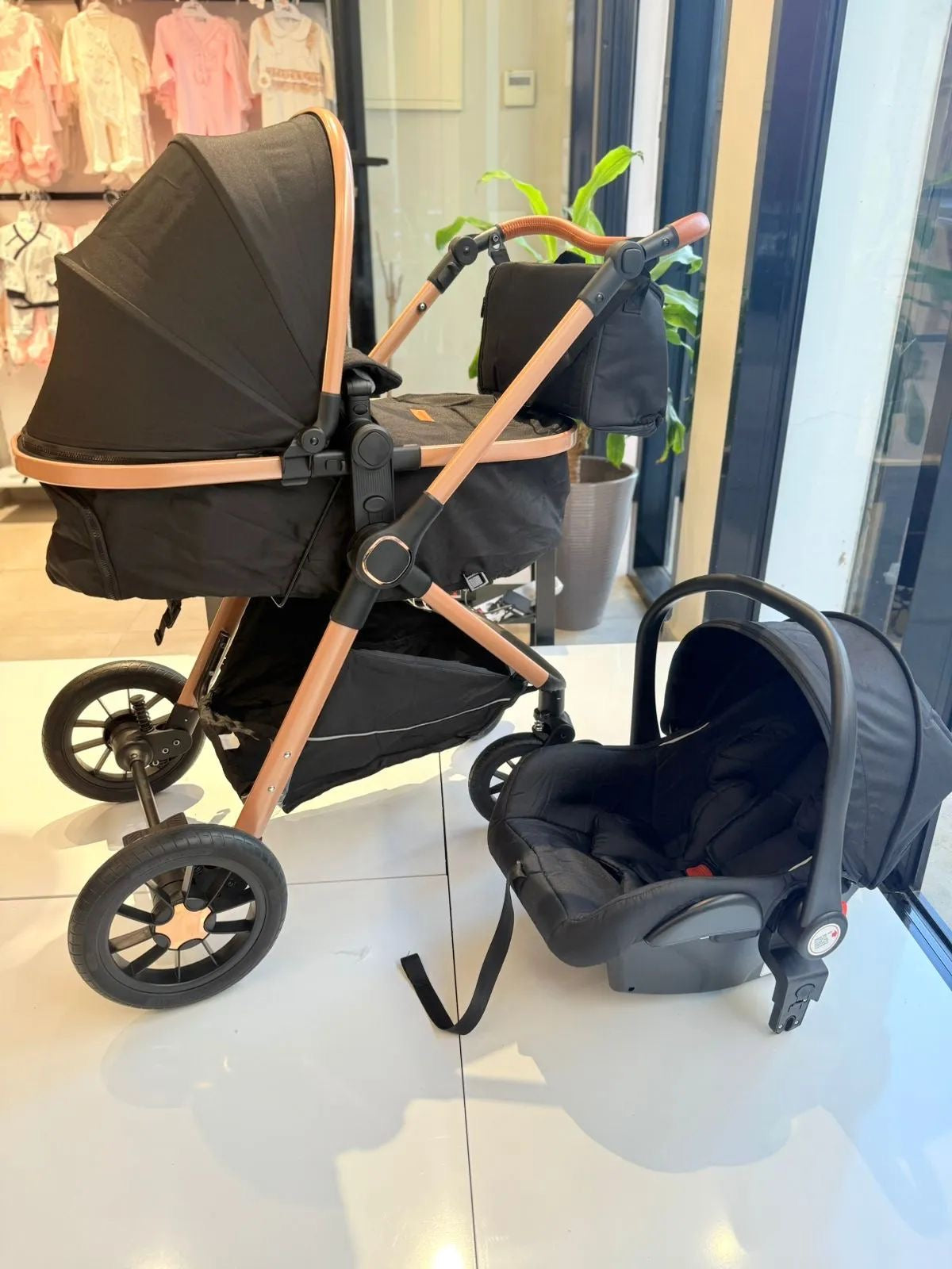 2 in 1 baby stroller/pram  with baby carrier set