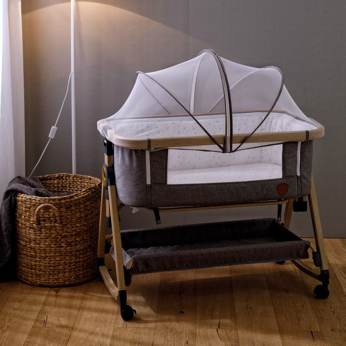 Baby bassinet safe cosleeper for a newborn