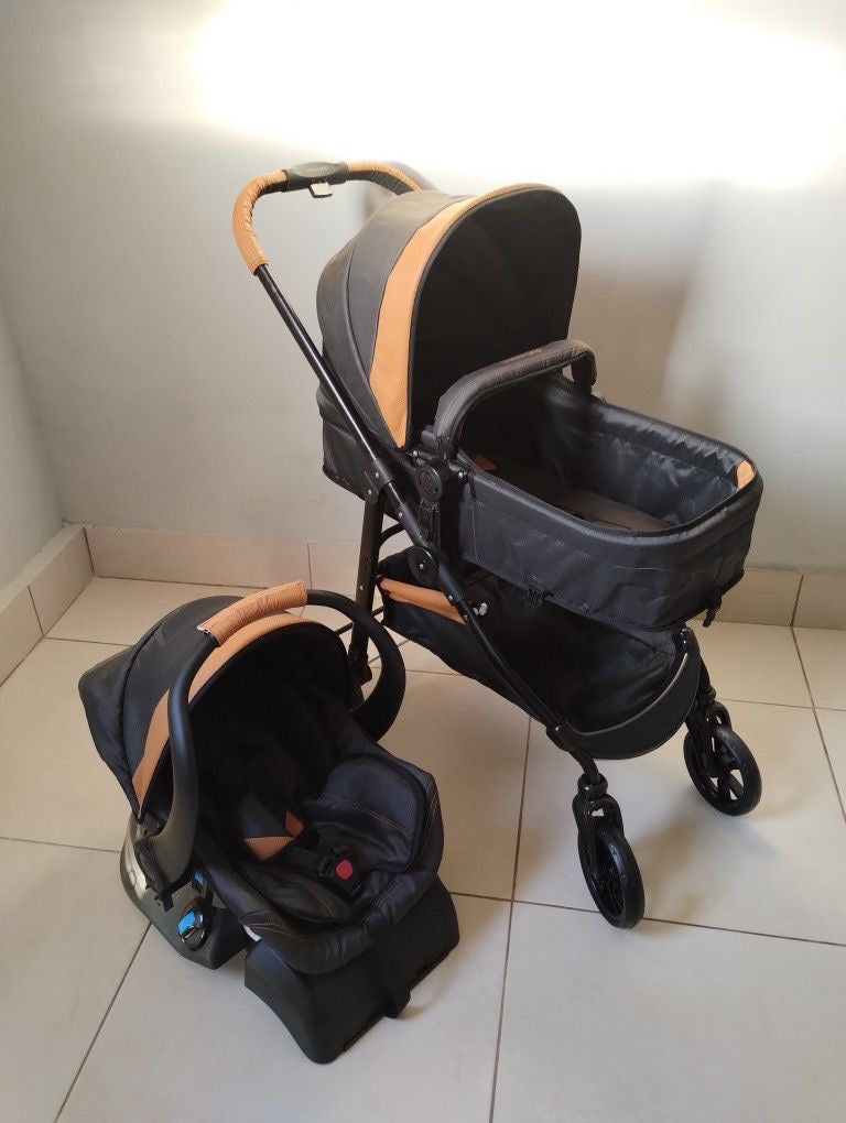 2 in 1 baby stroller/pram  with baby carrier set